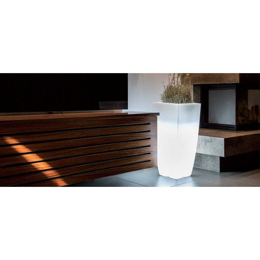 Vaso Luce in Polimero Monacis Stilo Square Top Bright - cm 39 X 39 - h 90 cm. Led Multicolor con Batteria