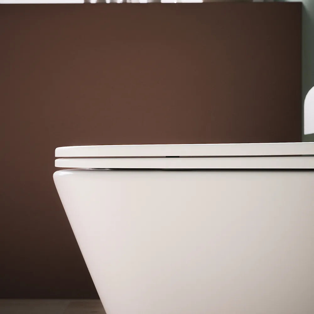 Vaso sospeso rimless in ceramica bianco lucido con sedile soft-close | Kyoto
