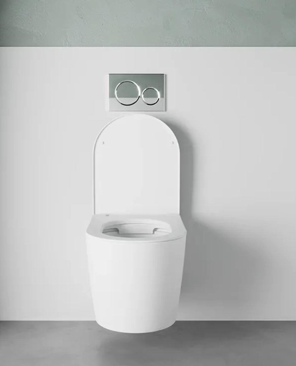 Vaso sospeso in ceramica bianco opaco con sedile soft-close GABRI Regos