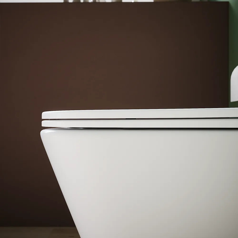 Vaso sospeso rimless in ceramica bianco opaco con sedile soft-close | Kyoto