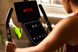 Vélo de Fitness - Reebok - Maison/Appartement - Modèle FR20 - Route d'inertie 6 KG - Ecran tactile LED