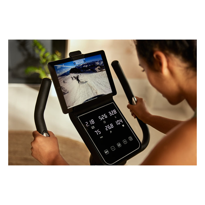 Vélo de Fitness - Reebok - Maison/Appartement - Modèle FR30 - Roue d'inertie 9 KG - Ecran tactile LED