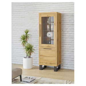 Vetrina color rovere collezione MILO. Finiture nere. Mobile ideale per la tua sala da pranzo.