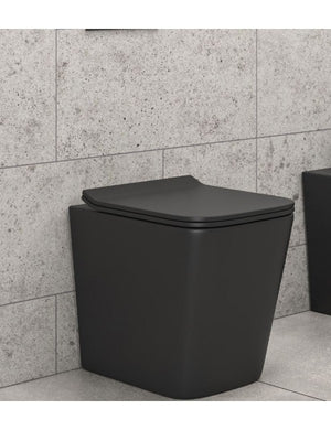 WC da appoggio nero senza bordo Tornado DOUA 52,5x35,5x41 cm con sedile WC