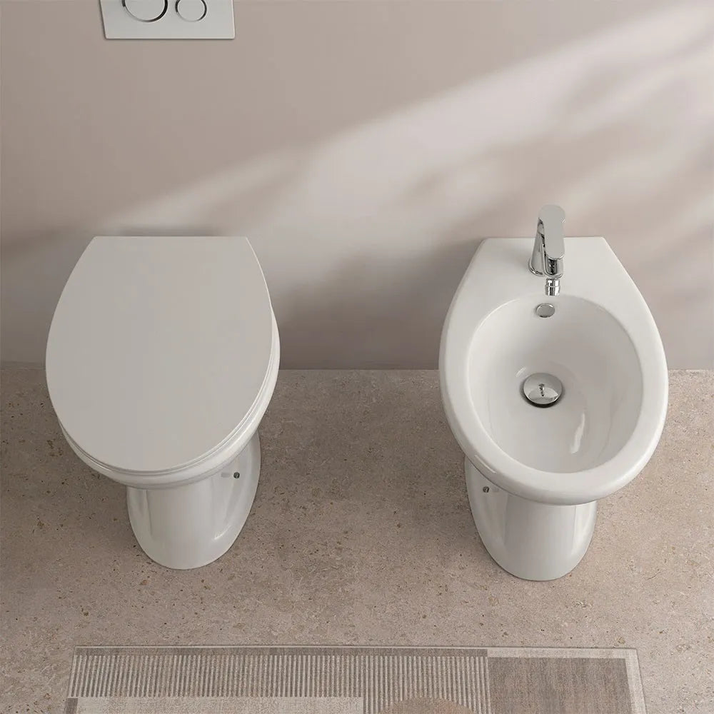 Wc singolo tradizionale in ceramica con scarico a terra linea Zeta