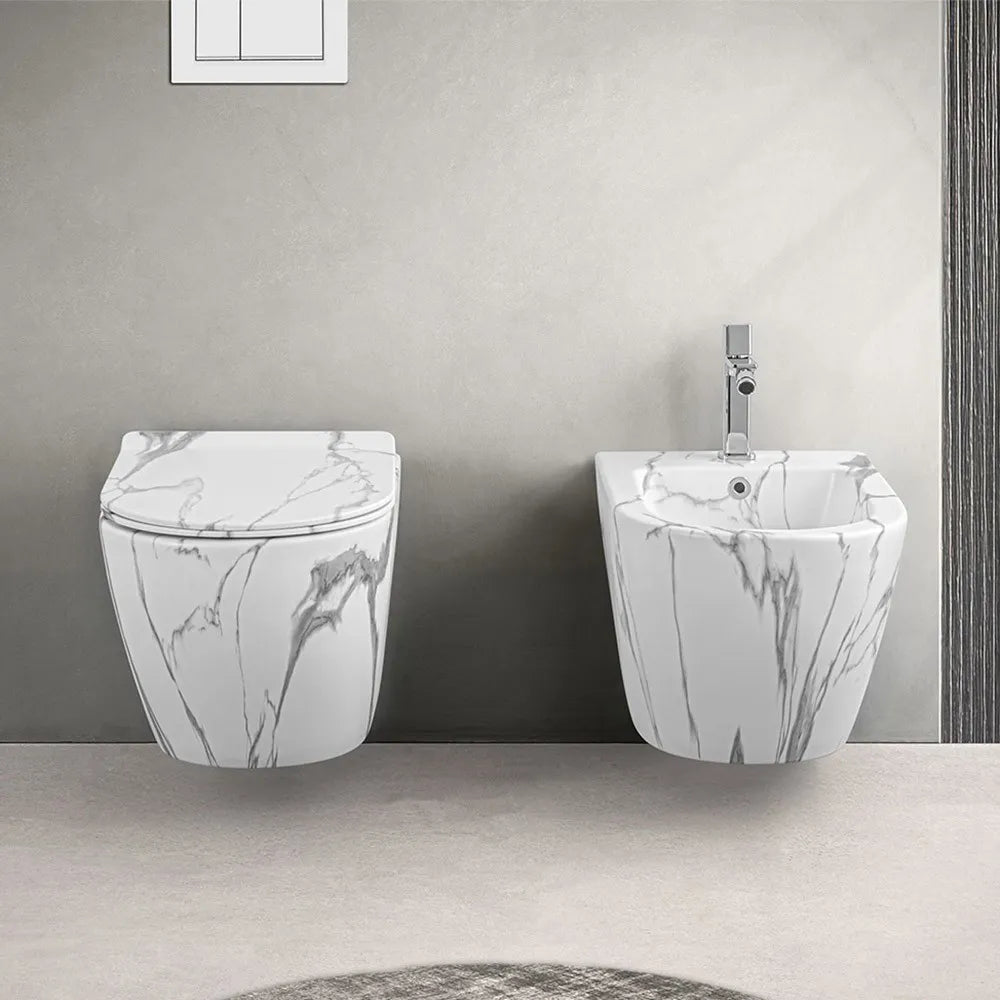WC sospeso Rimless in ceramica marmorizzata bianca con sedile Tokyo