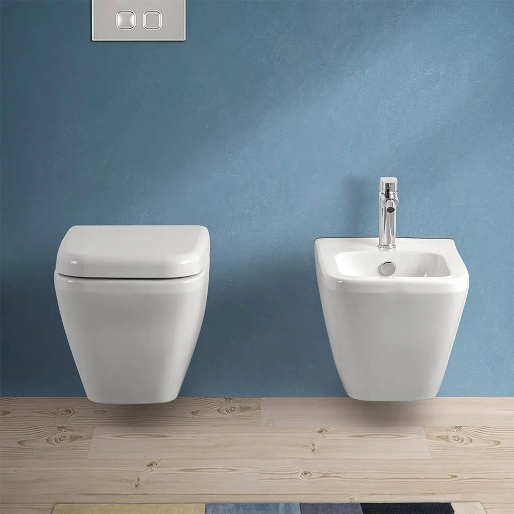 Wc sospeso senza brida Rimless in ceramica bianco lucida  Square