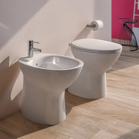 Wc tradizionale Rimless serie Morning con scarico a pavimento