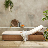 Lettino prendisole in resina intrecciata di poliestere, multi