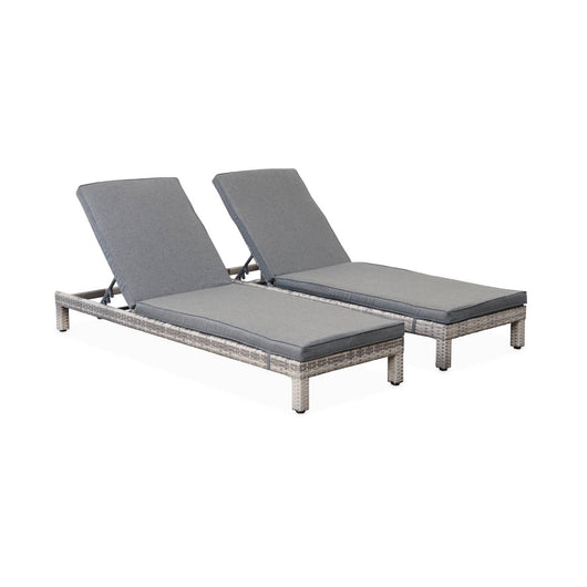 Set di 2 lettini prendisole in resina intrecciata, scala di grigi