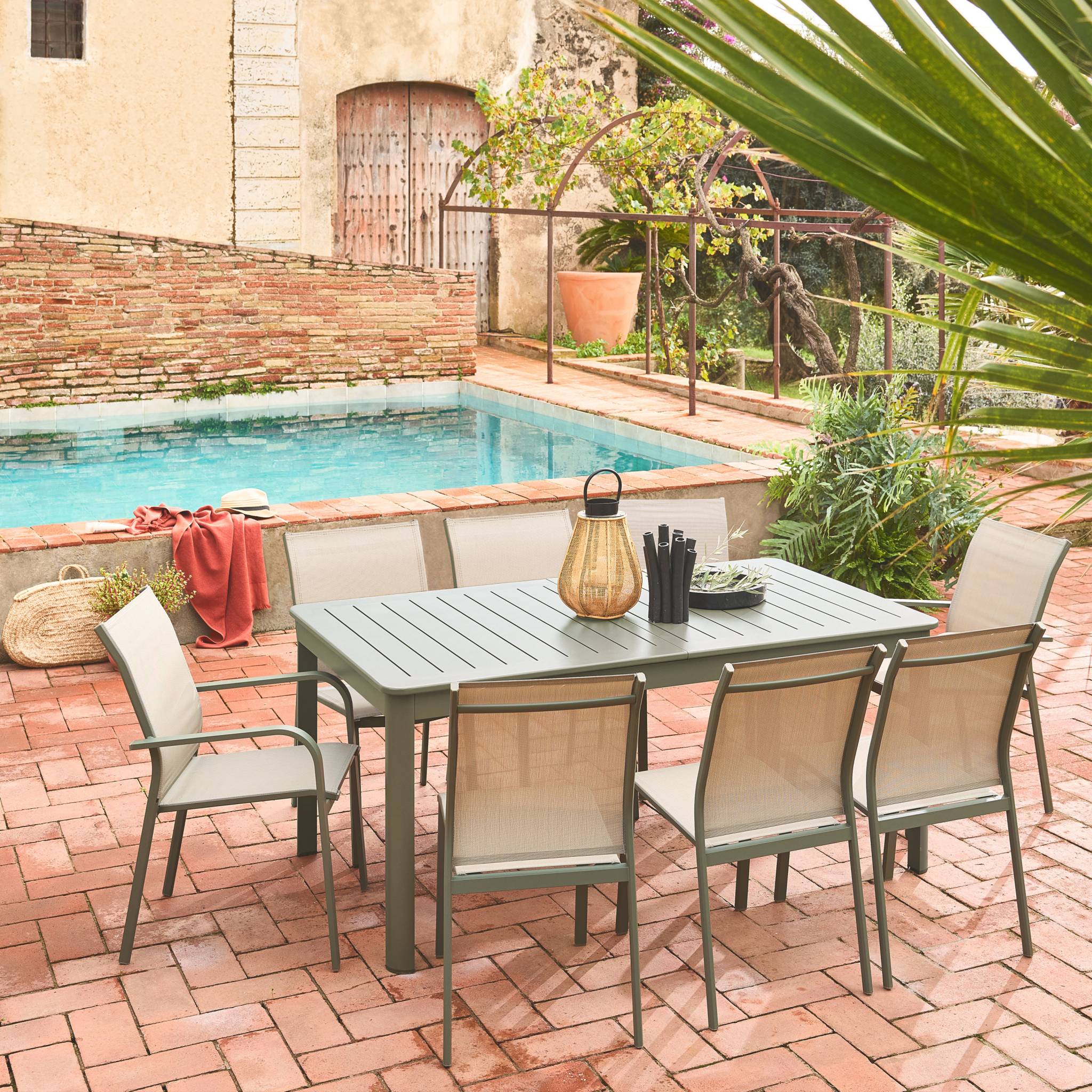 Tavolo da giardino allungabile in alluminio con 6 sedie e 2 poltrone,