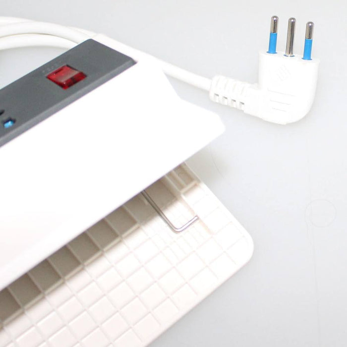 Multipresa ecova 30242 con 3 prese e protezione sovraccarico