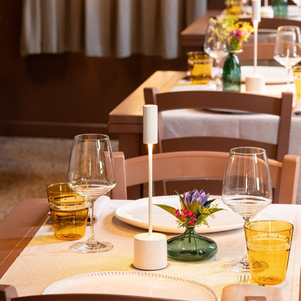 Zafferano - Lampada da tavolo ricaricabile Carolina Led dimmerabile Touch - Uso interno/esterno Autonomia 9h - Bianco Lucido