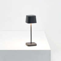 Zafferano OFELIA PRO MICRO Lampada a led da tavolo Corten ricaricabile e dimmerabile