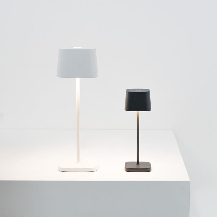 Zafferano OFELIA PRO MICRO Lampada a led da tavolo Corten ricaricabile e dimmerabile