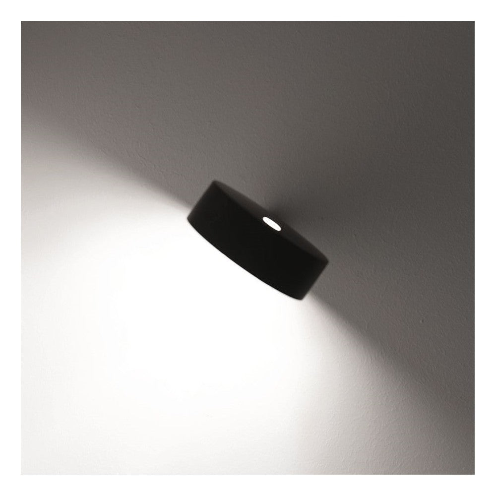 Zafferano SUPER O Lampada a led da parete Nera ricaricabile e dimmerabile