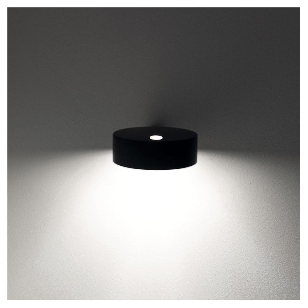 Zafferano SUPER O Lampada a led da parete Nera ricaricabile e dimmerabile