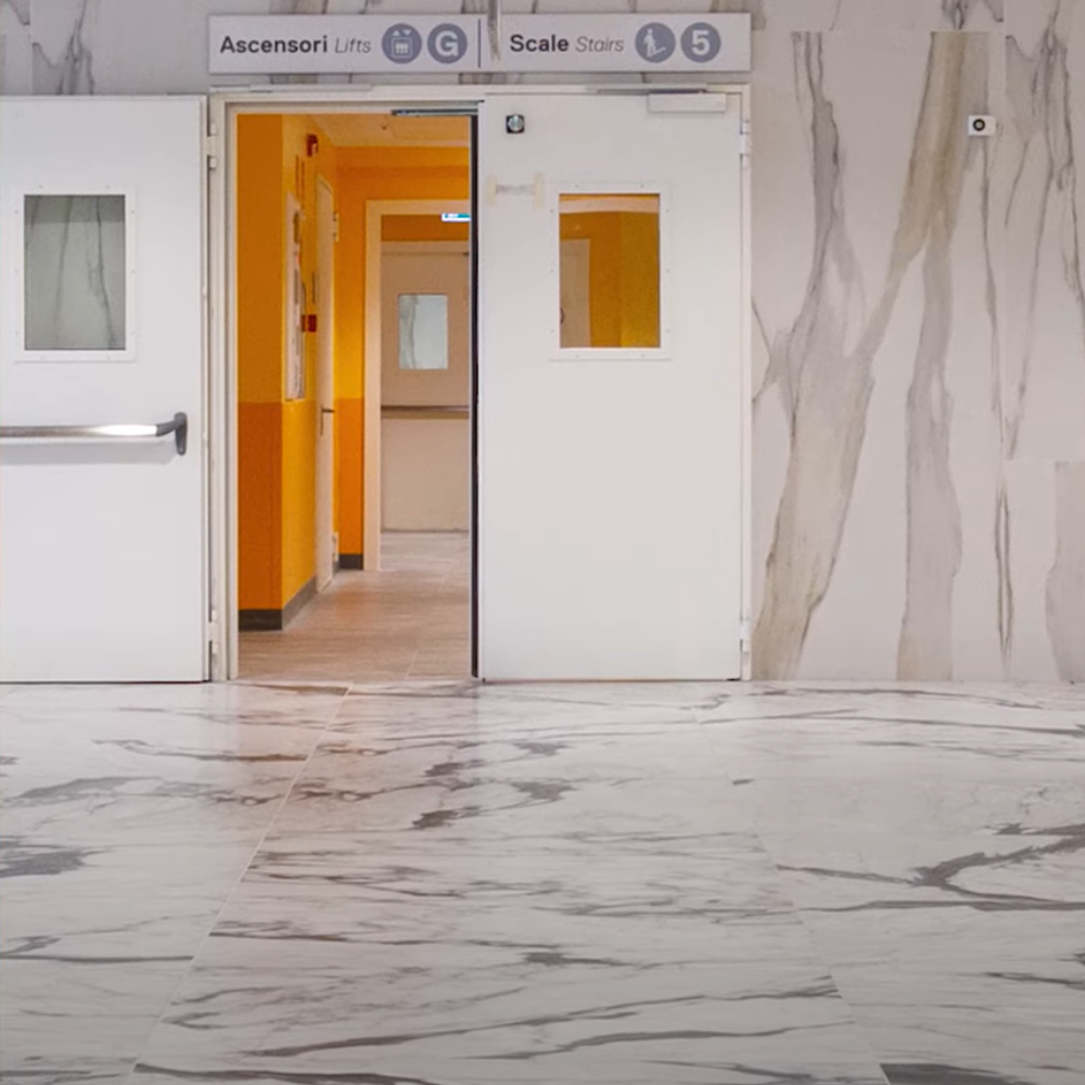 Adesivo piastrelle keraflex maxi s1 colore bianco sacco 23 kg